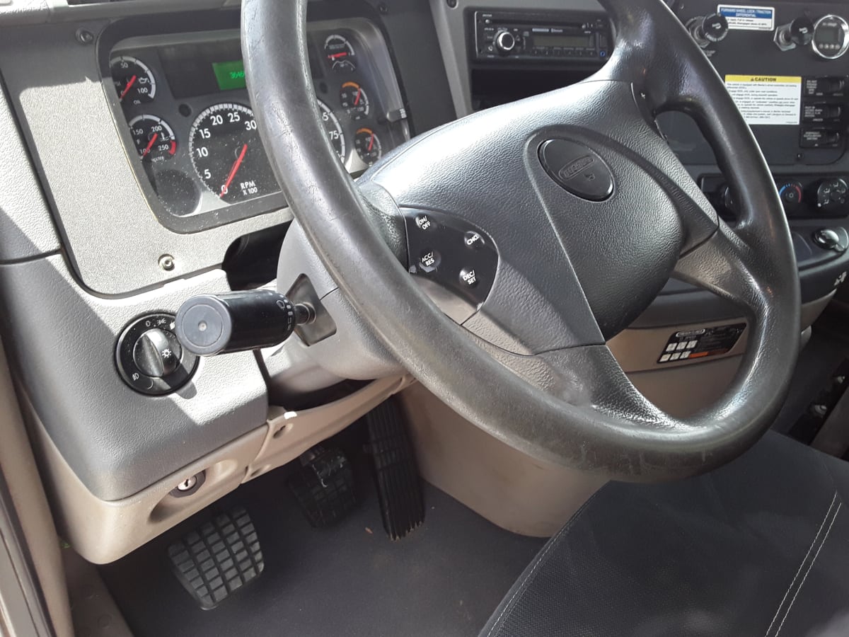 2016 Freightliner/Mercedes CASCADIA 125 646172