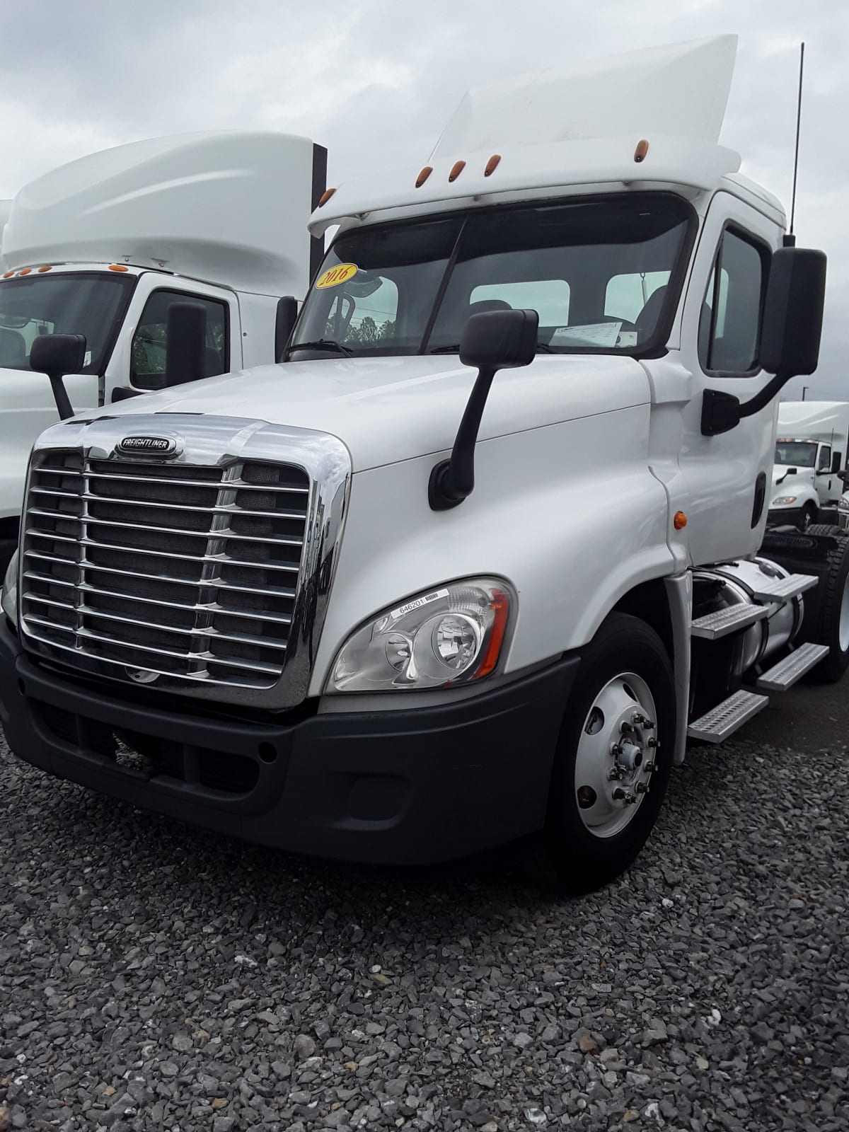 2016 Freightliner/Mercedes CASCADIA 125 646201