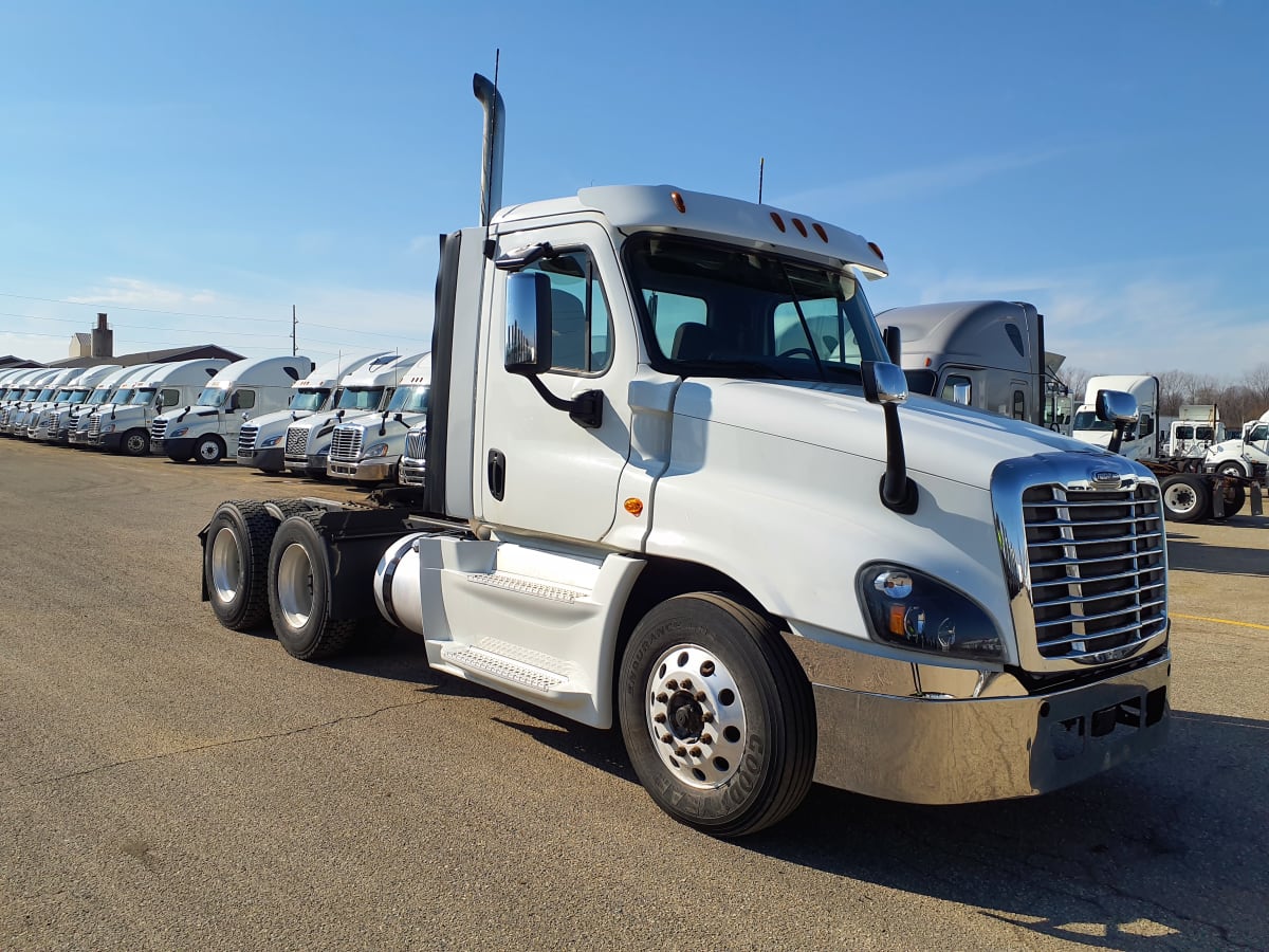 2016 Freightliner/Mercedes CASCADIA 125 646251