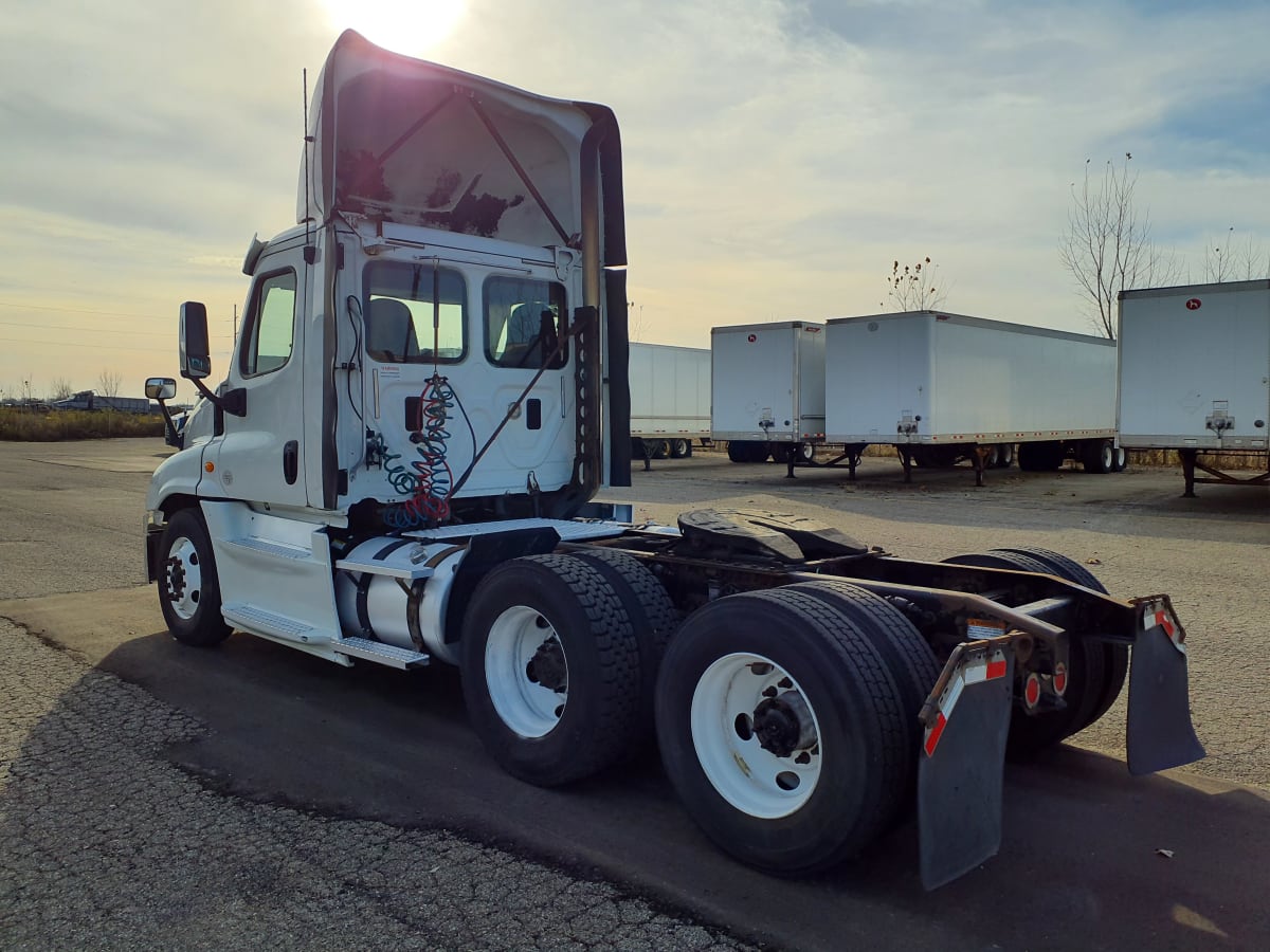 2016 Freightliner/Mercedes CASCADIA 125 646260