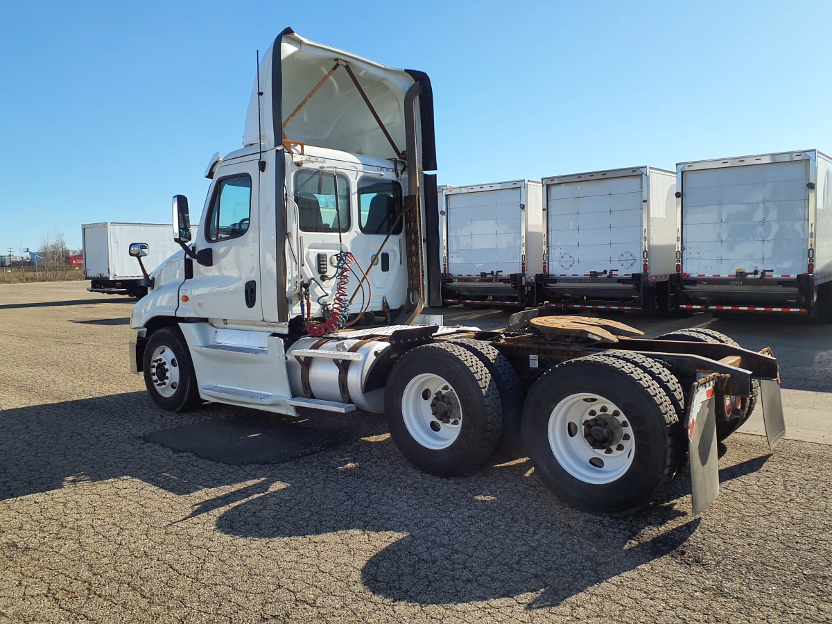 2016 Freightliner/Mercedes CASCADIA 125 646262