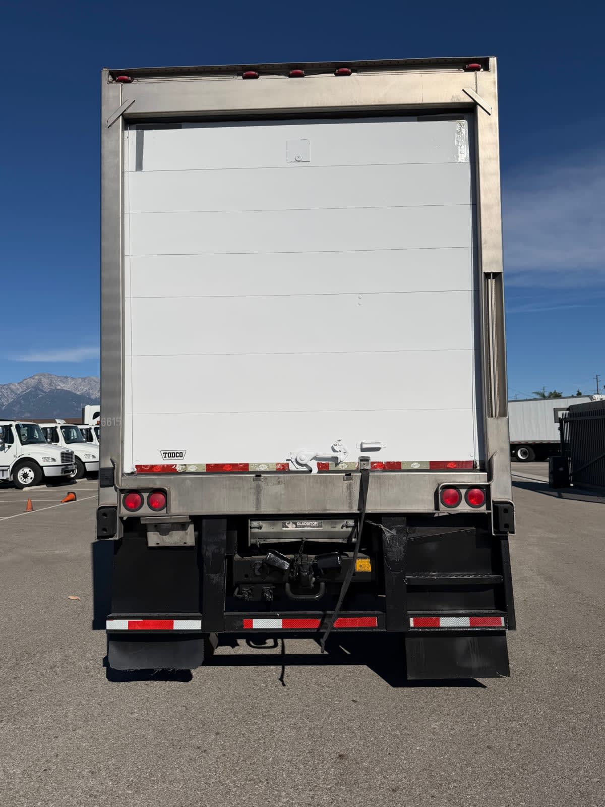 2016 Utility Trailers VS1RA 28/162/102 646615