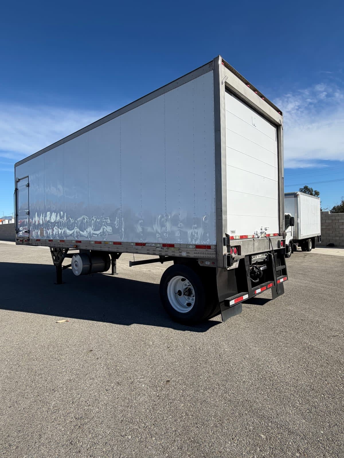 2016 Utility Trailers VS1RA 28/162/102 646615