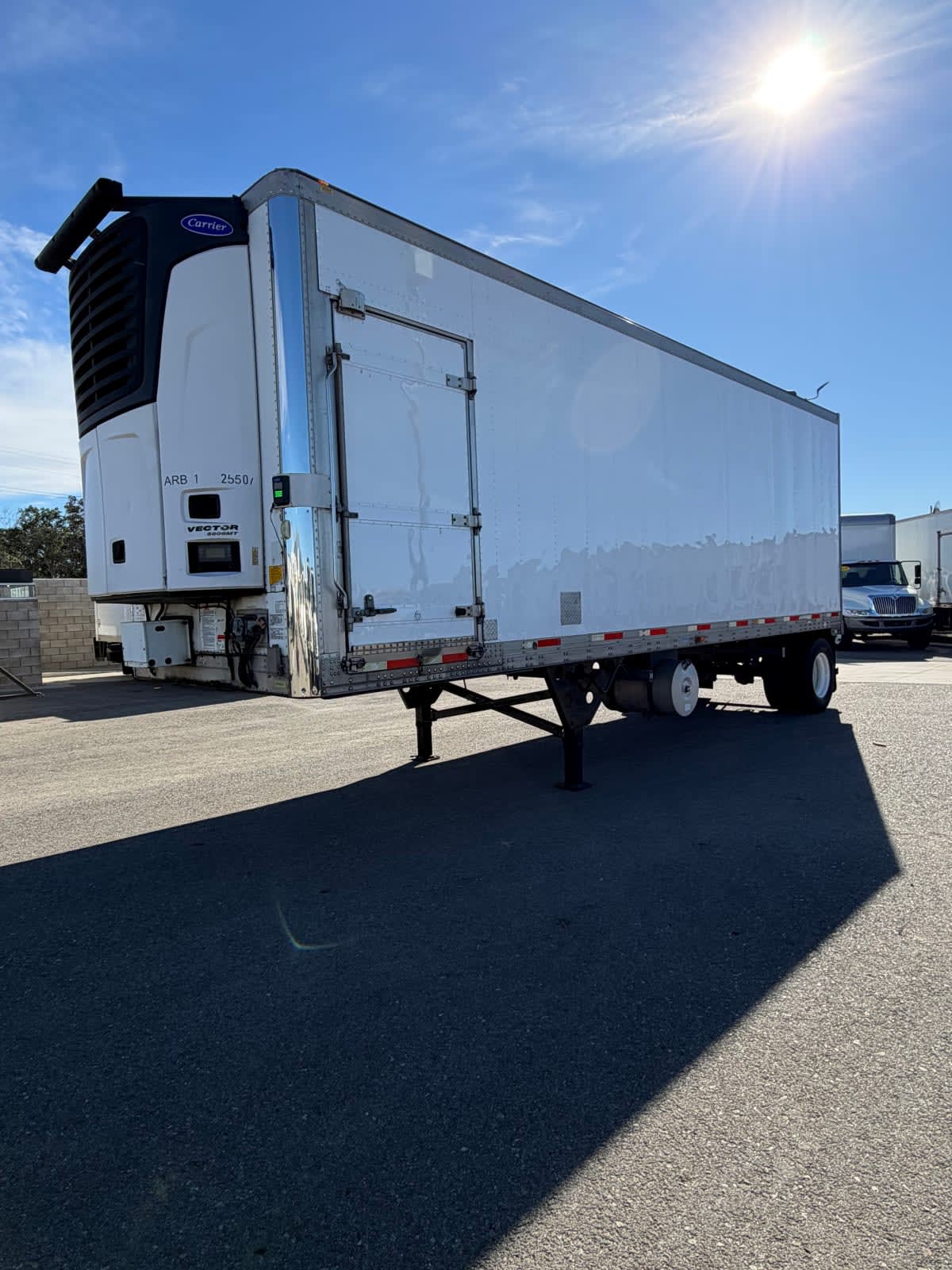2016 Utility Trailers VS1RA 28/162/102 646615