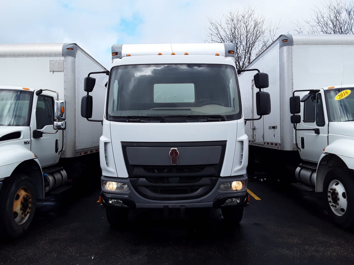 2016 Kenworth Trucks K270 646671