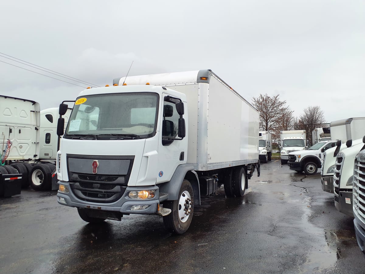 2016 Kenworth Trucks K270 646672