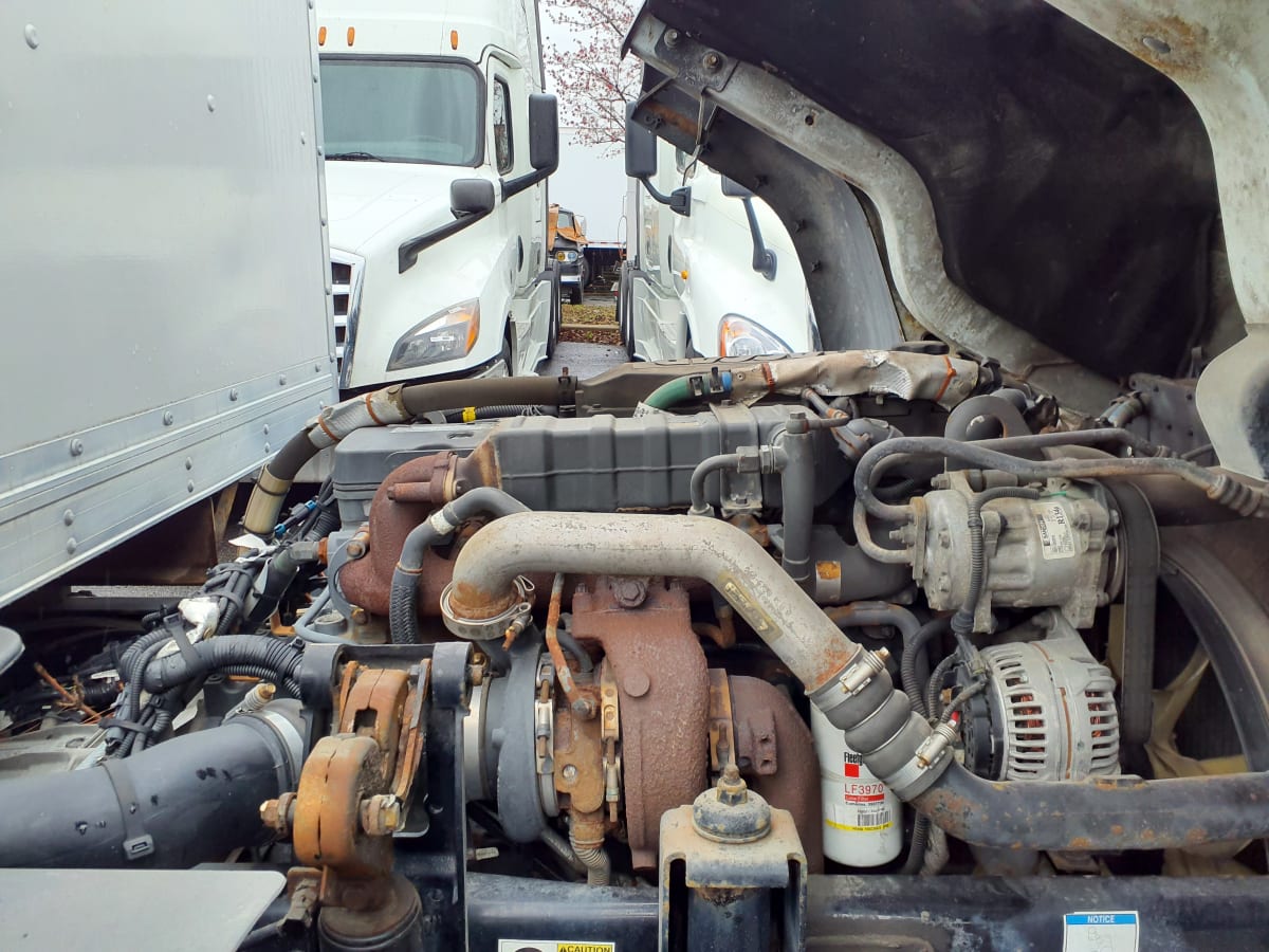 2016 Kenworth Trucks K270 646672