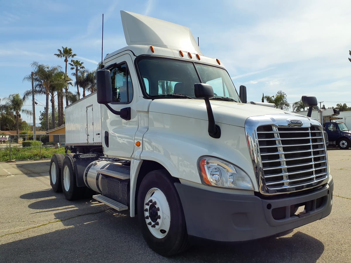 2016 Freightliner/Mercedes CASCADIA 125 646707