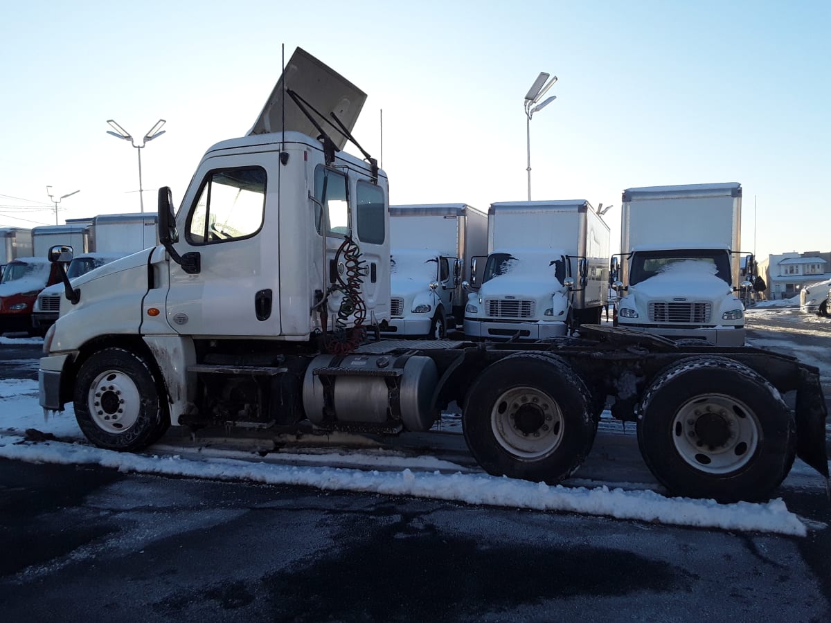 2016 Freightliner/Mercedes CASCADIA 125 646734