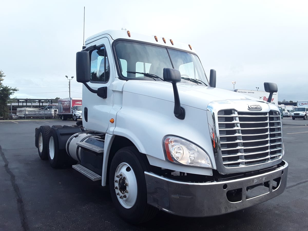 2016 Freightliner/Mercedes CASCADIA 125 646744