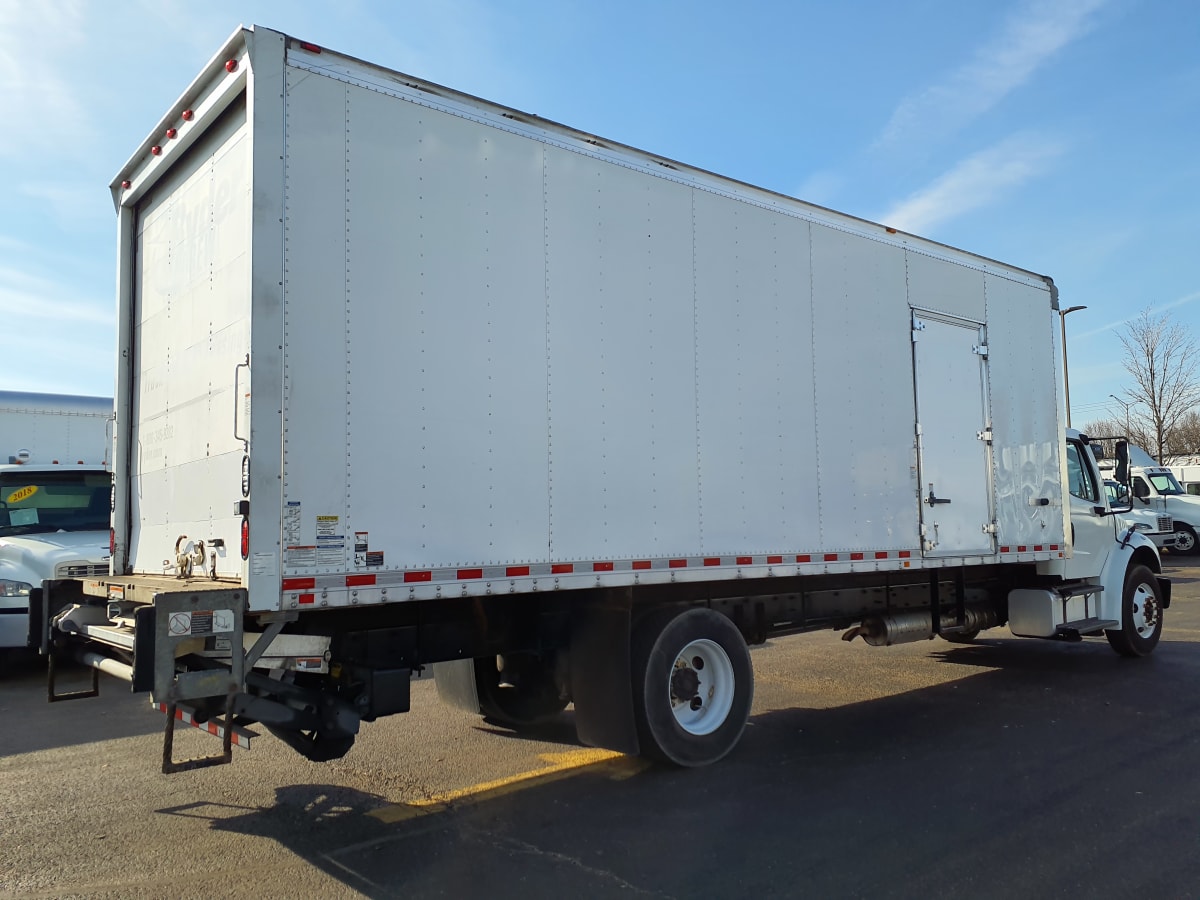 2016 Freightliner/Mercedes M2 106 646890