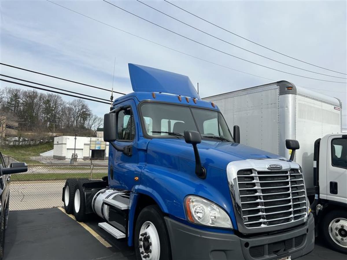 2016 Freightliner/Mercedes CASCADIA 125 647181