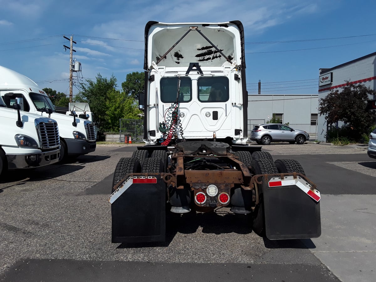 2016 Freightliner/Mercedes CASCADIA 125 647206