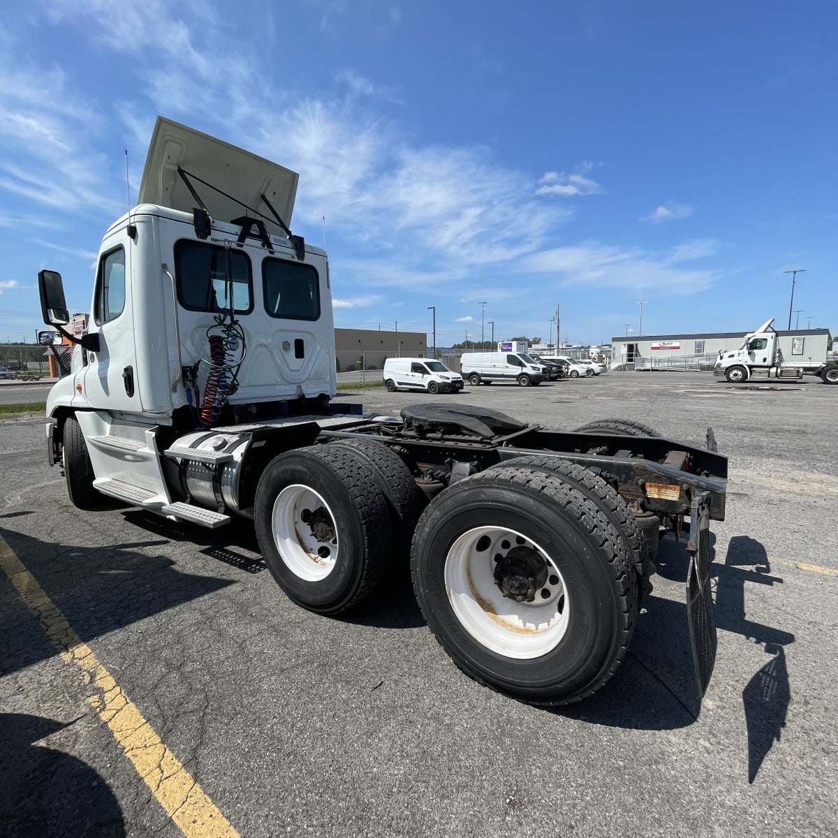 2016 Freightliner/Mercedes CASCADIA 125 647216