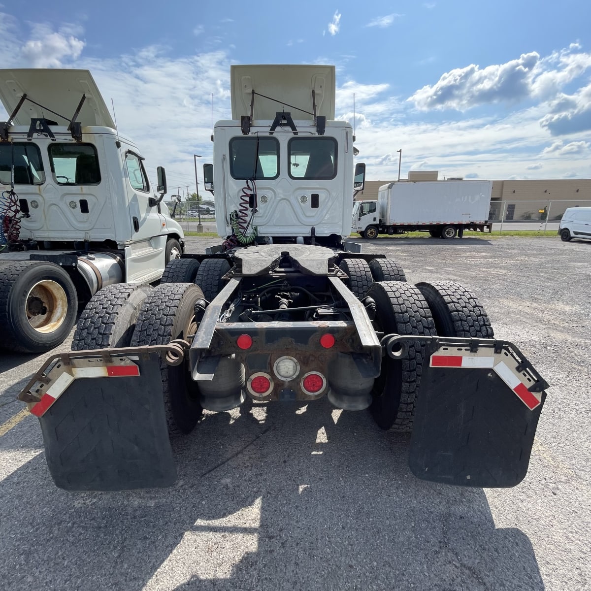 2016 Freightliner/Mercedes CASCADIA 125 647221