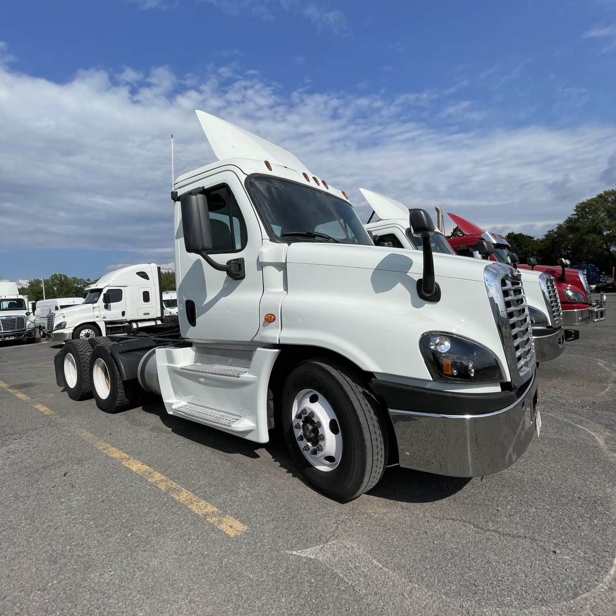 2016 Freightliner/Mercedes CASCADIA 125 647221