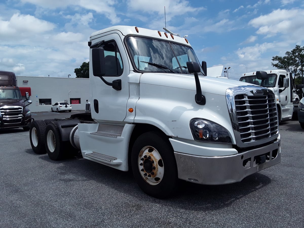 2016 Freightliner/Mercedes CASCADIA 125 647222