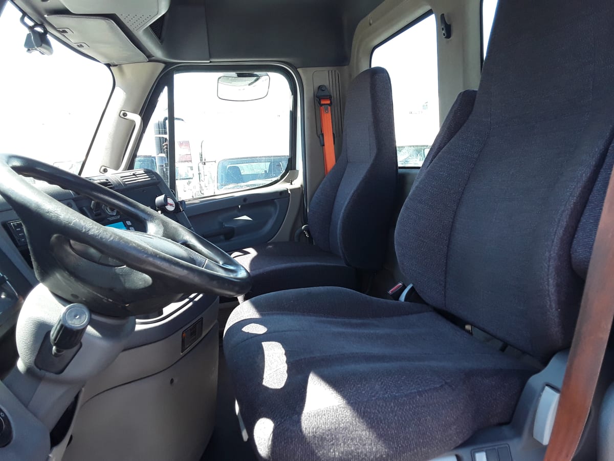 2016 Freightliner/Mercedes CASCADIA 125 647225