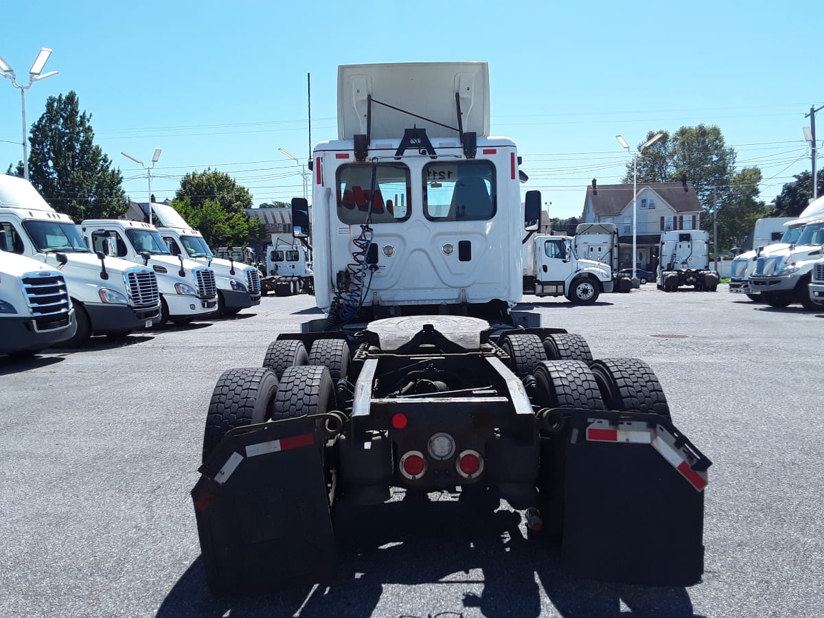 2016 Freightliner/Mercedes CASCADIA 125 647225