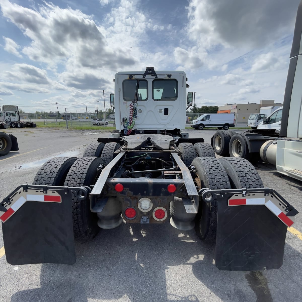 2016 Freightliner/Mercedes CASCADIA 125 647230