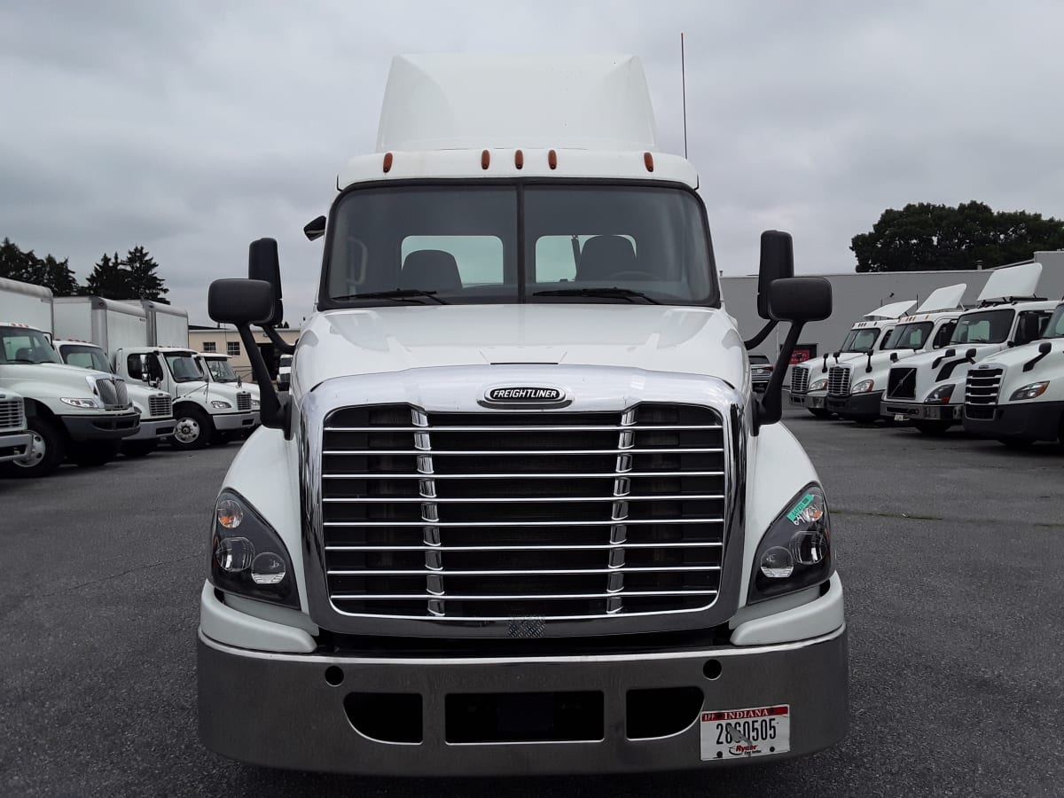 2016 Freightliner/Mercedes CASCADIA 125 647231