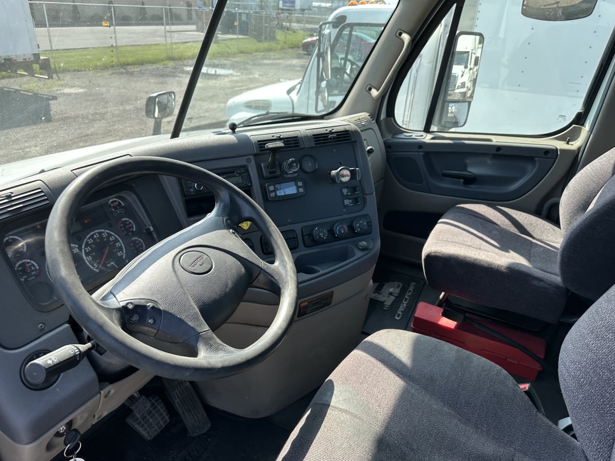 2016 Freightliner/Mercedes CASCADIA 125 647233