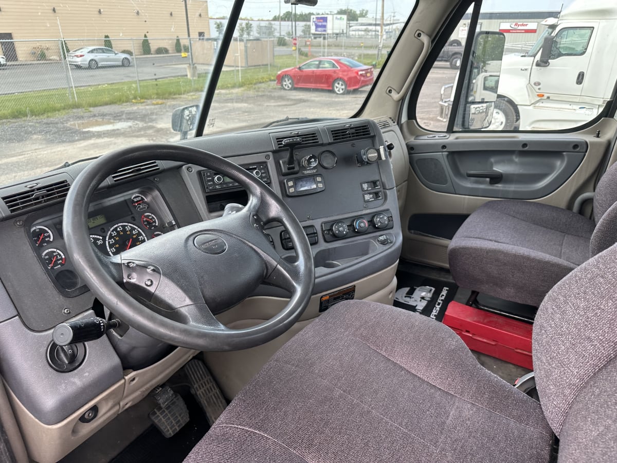 2016 Freightliner/Mercedes CASCADIA 125 647238