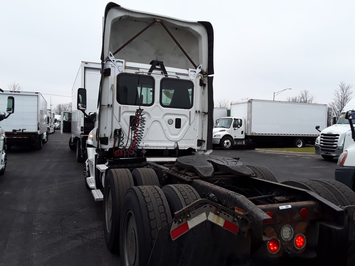 2016 Freightliner/Mercedes CASCADIA 125 647288