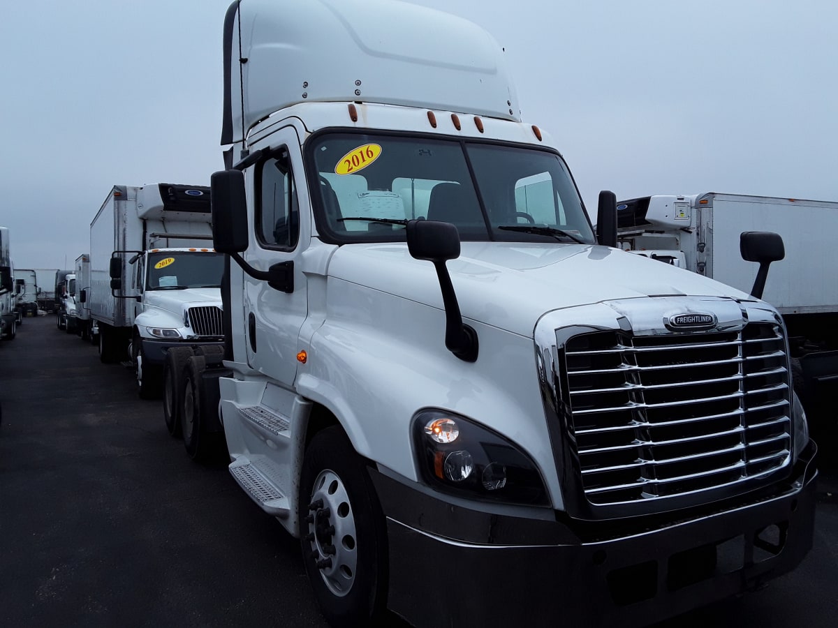 2016 Freightliner/Mercedes CASCADIA 125 647288