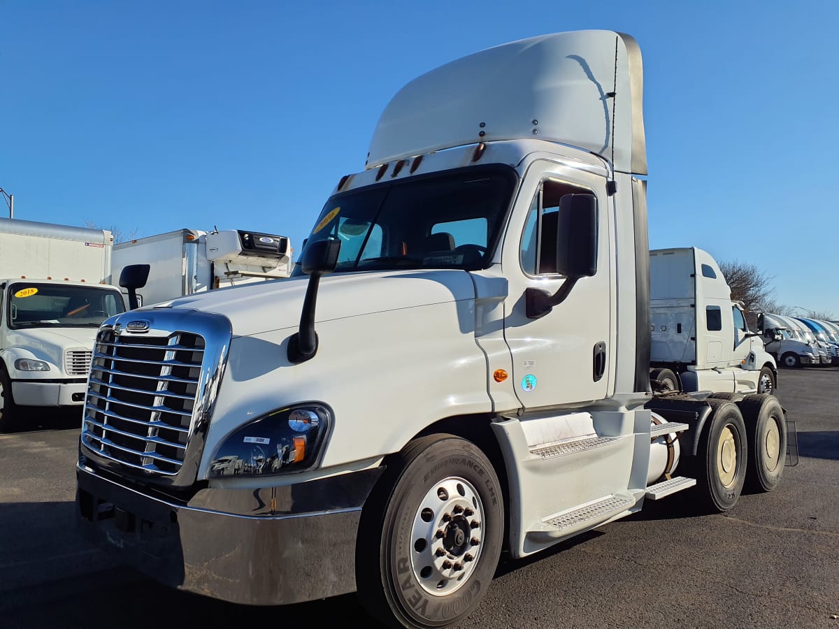 2016 Freightliner/Mercedes CASCADIA 125 647294