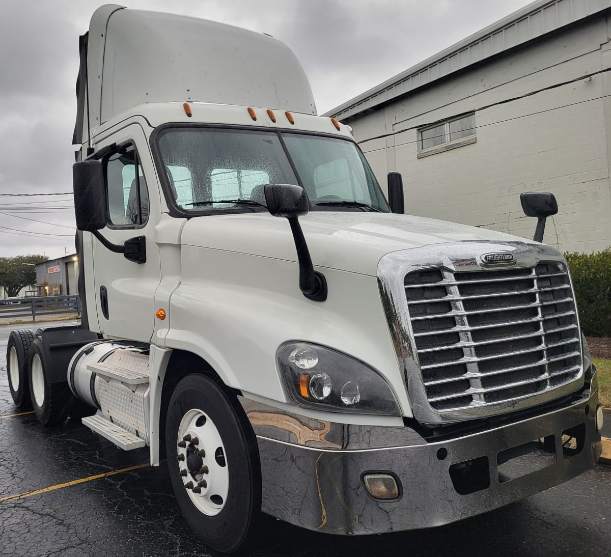 2016 Freightliner/Mercedes CASCADIA 125 647394