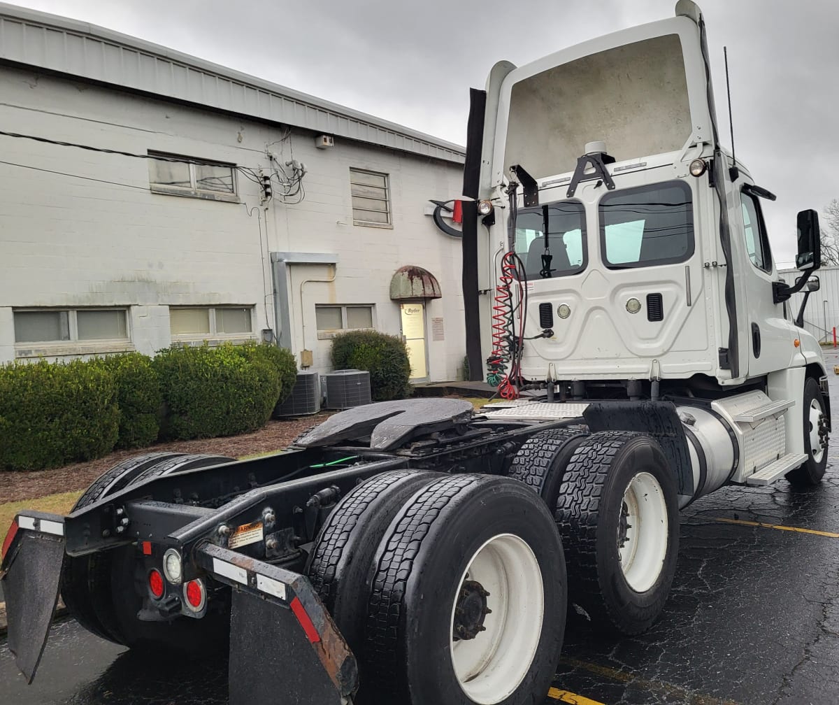 2016 Freightliner/Mercedes CASCADIA 125 647394