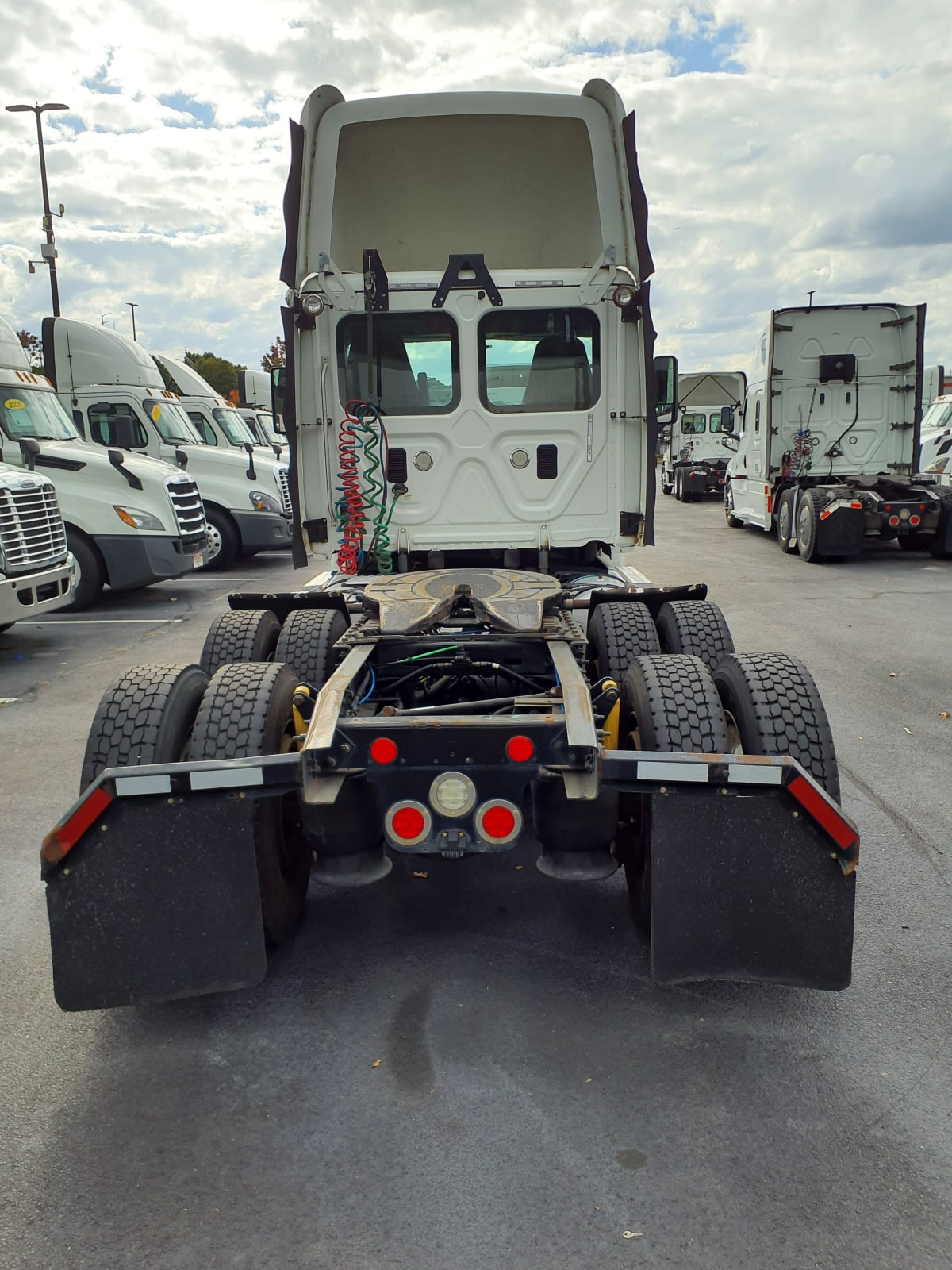 2016 Freightliner/Mercedes CASCADIA 125 647395