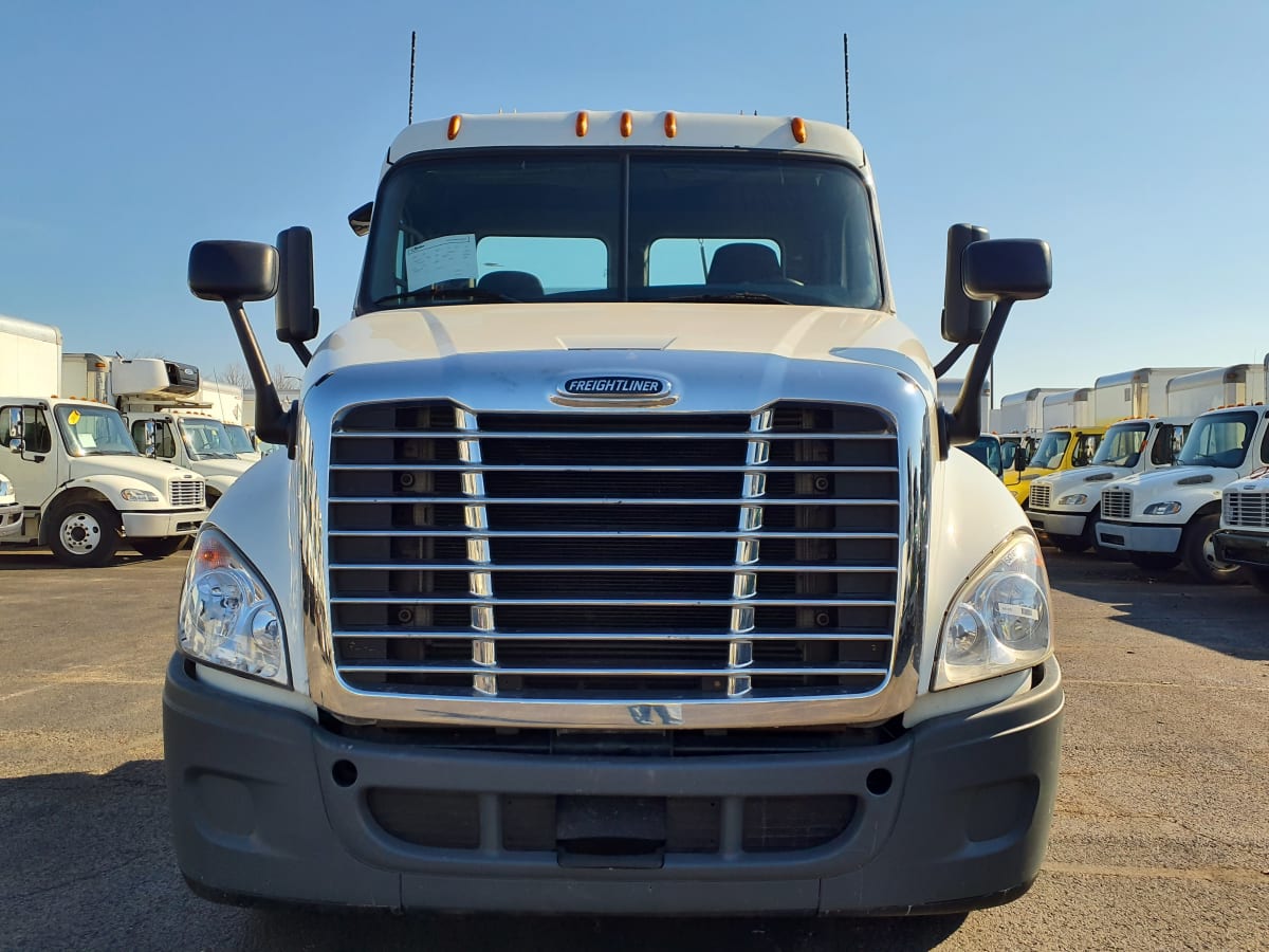 2016 Freightliner/Mercedes CASCADIA 125 647405