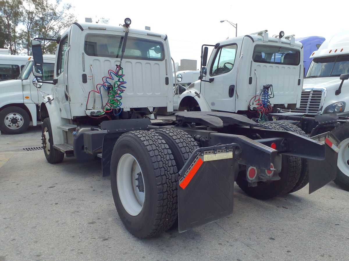 2016 Freightliner/Mercedes M2 106 647688