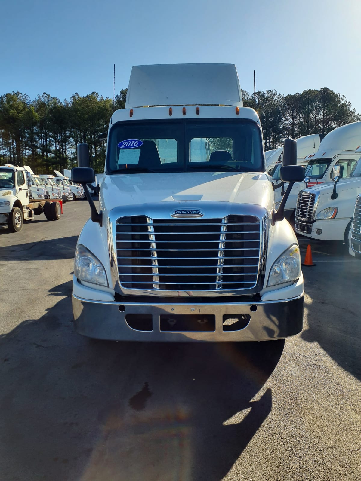 2016 Freightliner/Mercedes CASCADIA 125 647706