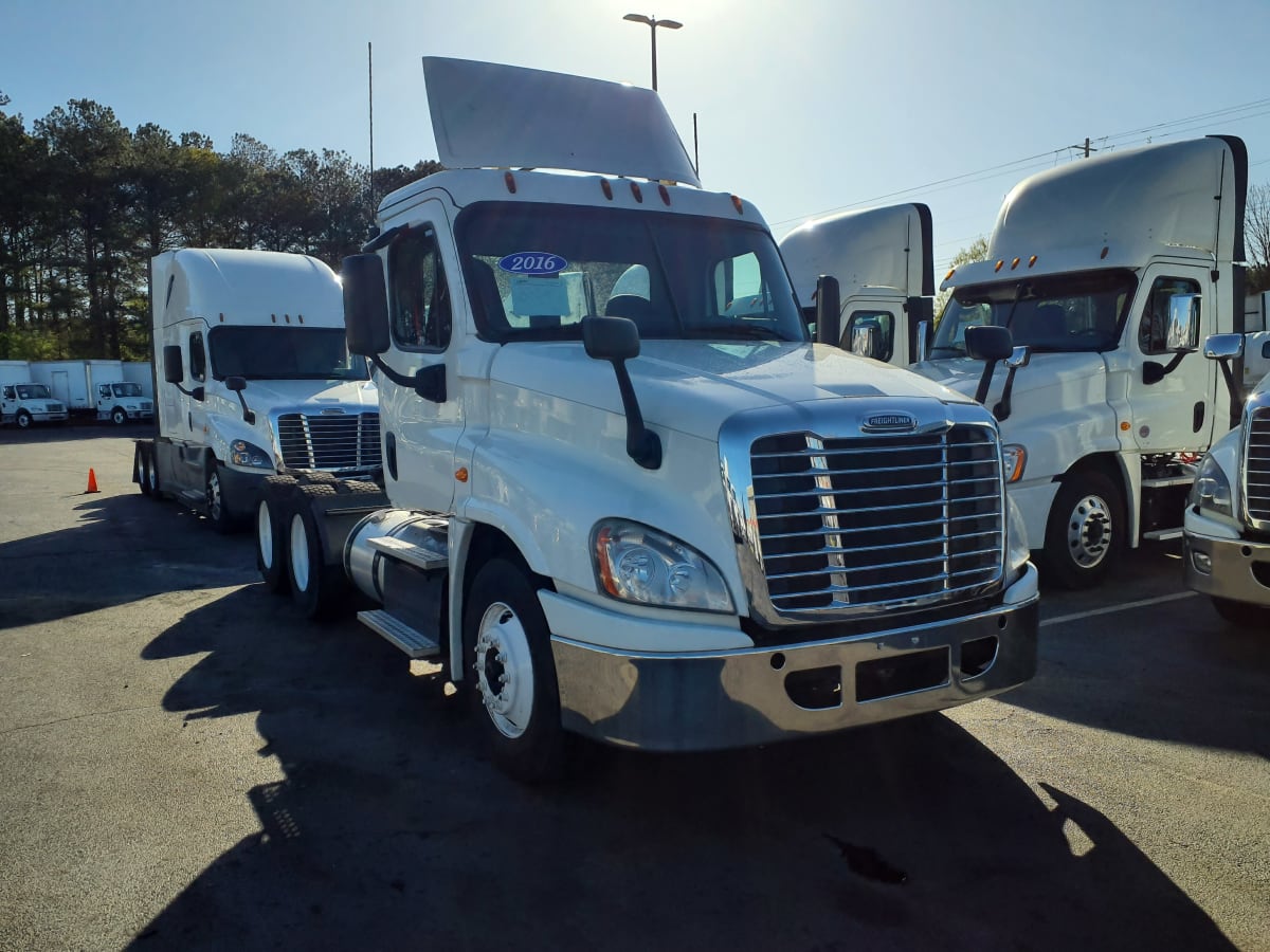 2016 Freightliner/Mercedes CASCADIA 125 647706