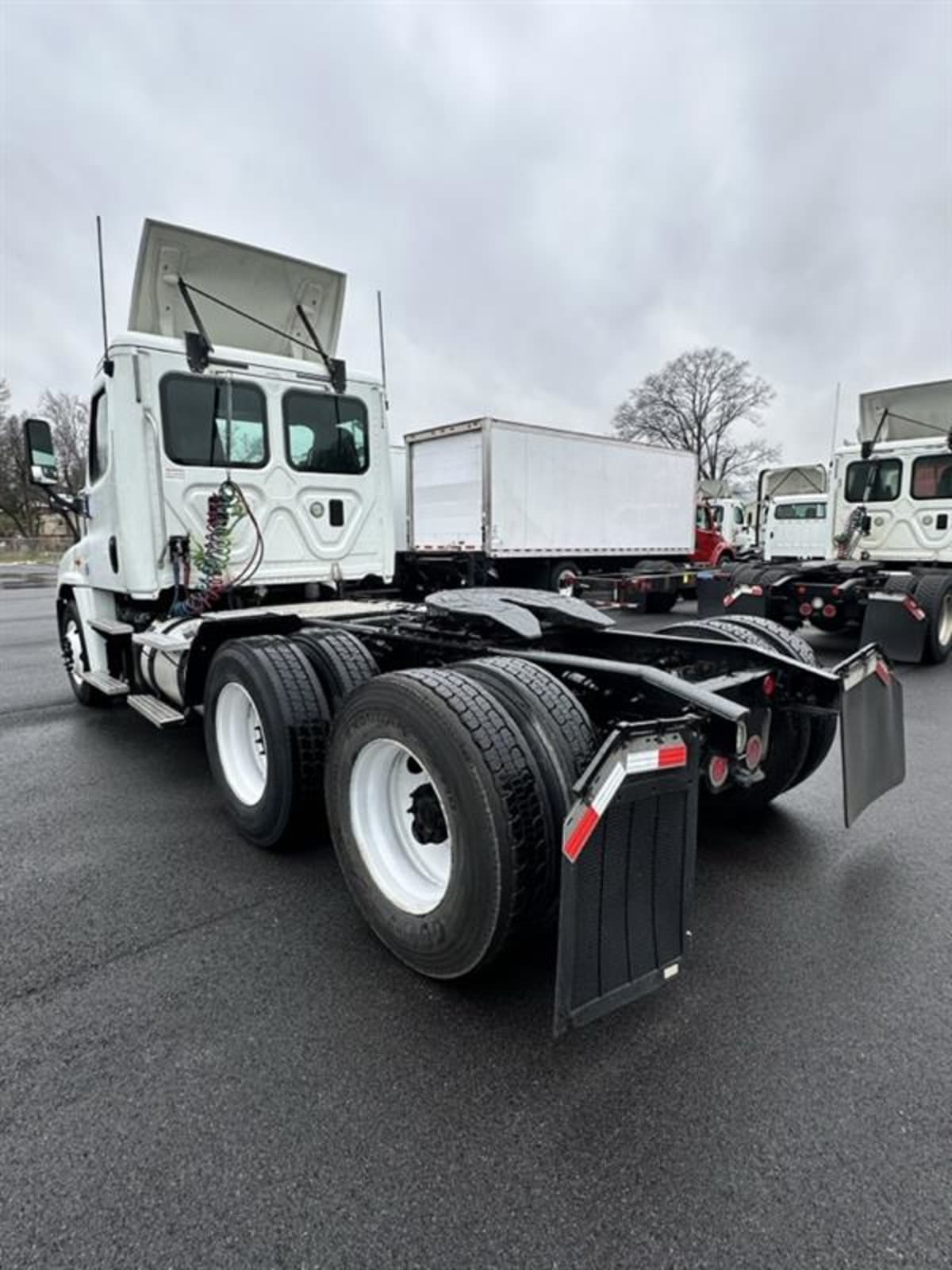 2016 Freightliner/Mercedes CASCADIA 125 647748