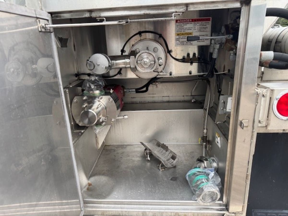 2016 Brenner Tank, Inc. 6500 SANITARY TANK 647755