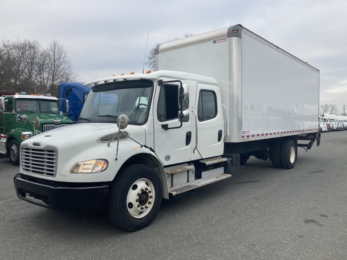 2016 Freightliner/Mercedes M2 106 647840 2016 Freightliner/Mercedes M2 106 647840