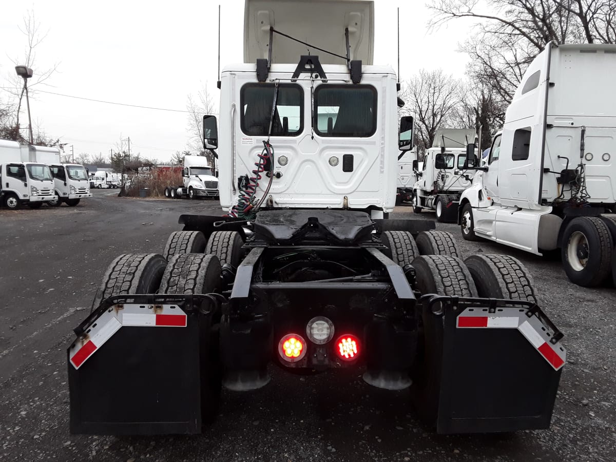 2016 Freightliner/Mercedes CASCADIA 125 647853