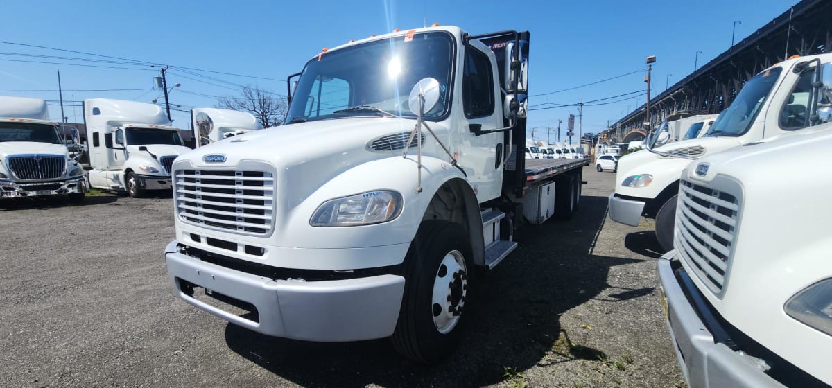 2016 Freightliner/Mercedes M2 106 647857