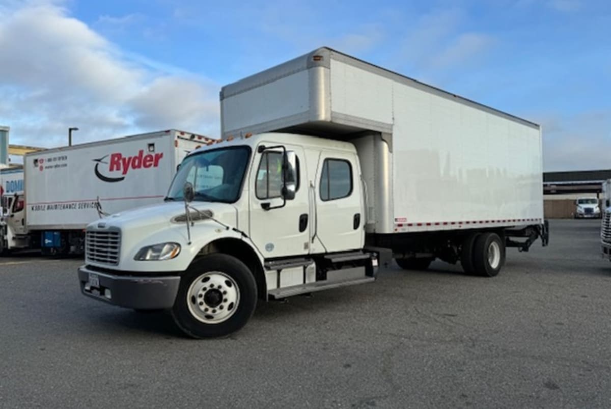 2016 Freightliner/Mercedes M2 106 647867