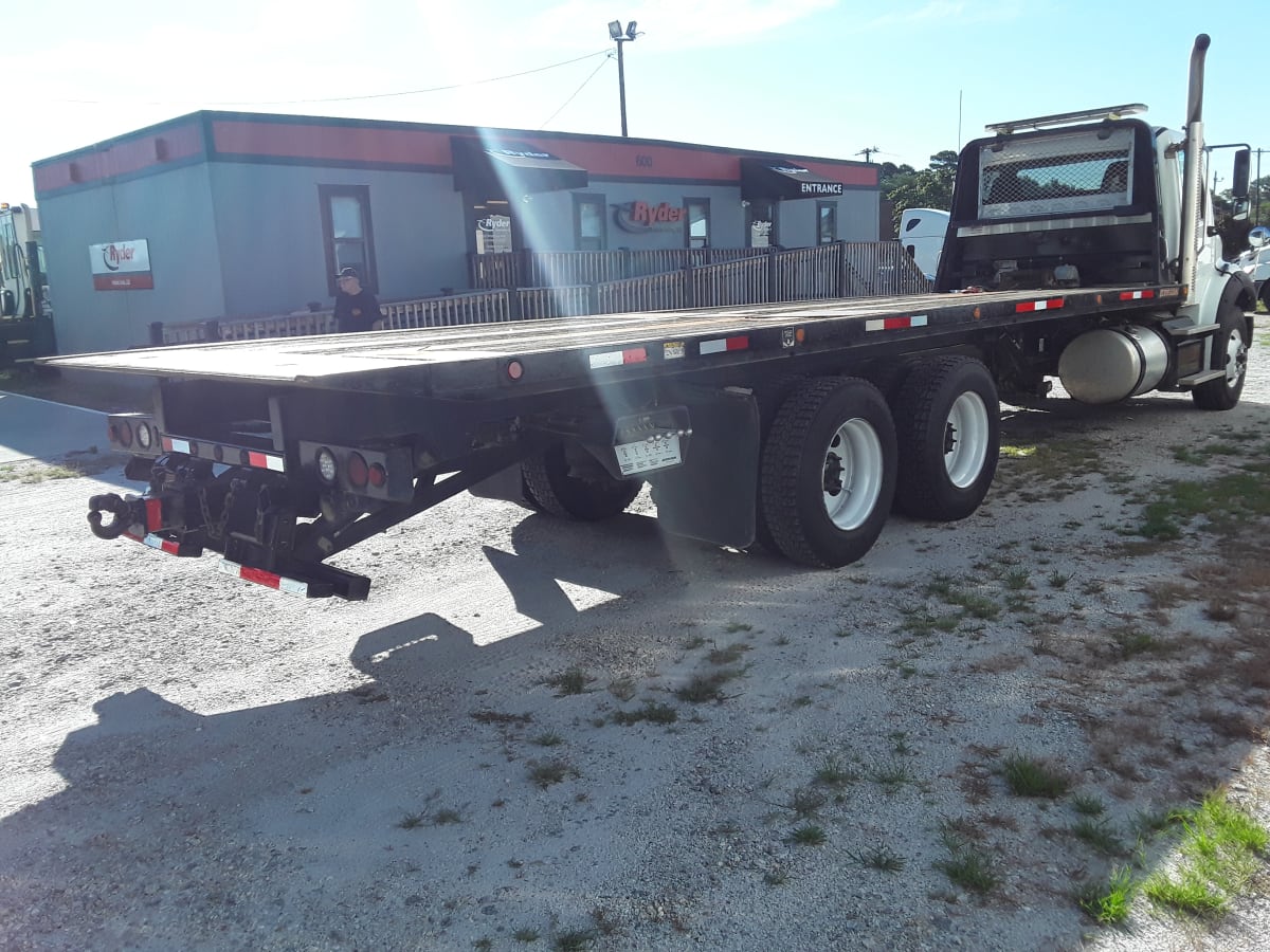 2016 Freightliner/Mercedes M2 112 647885