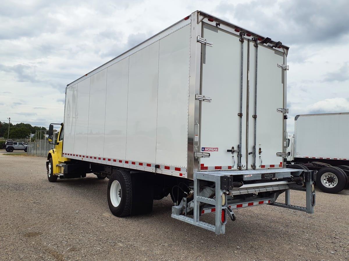 2016 Freightliner/Mercedes M2 106 647925