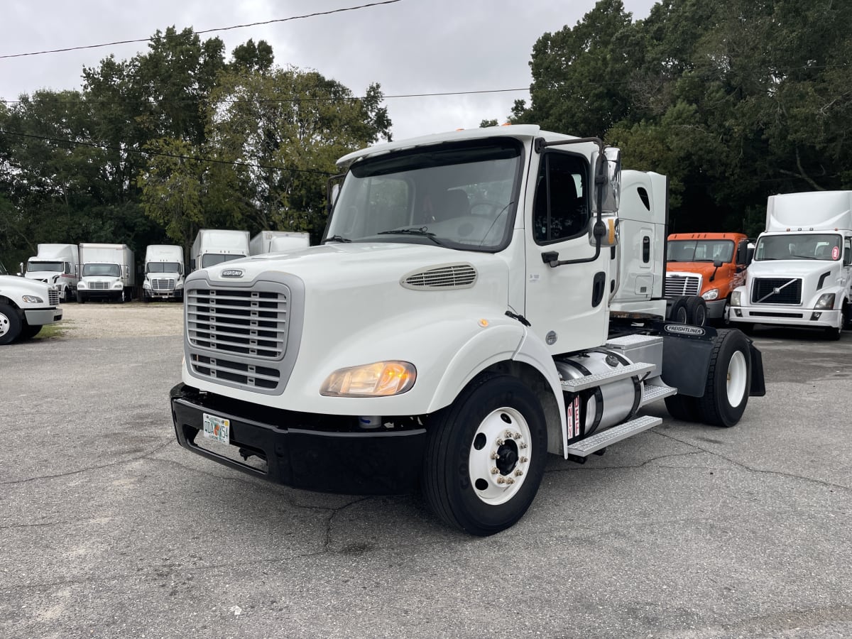 2016 Freightliner/Mercedes M2 112 648040