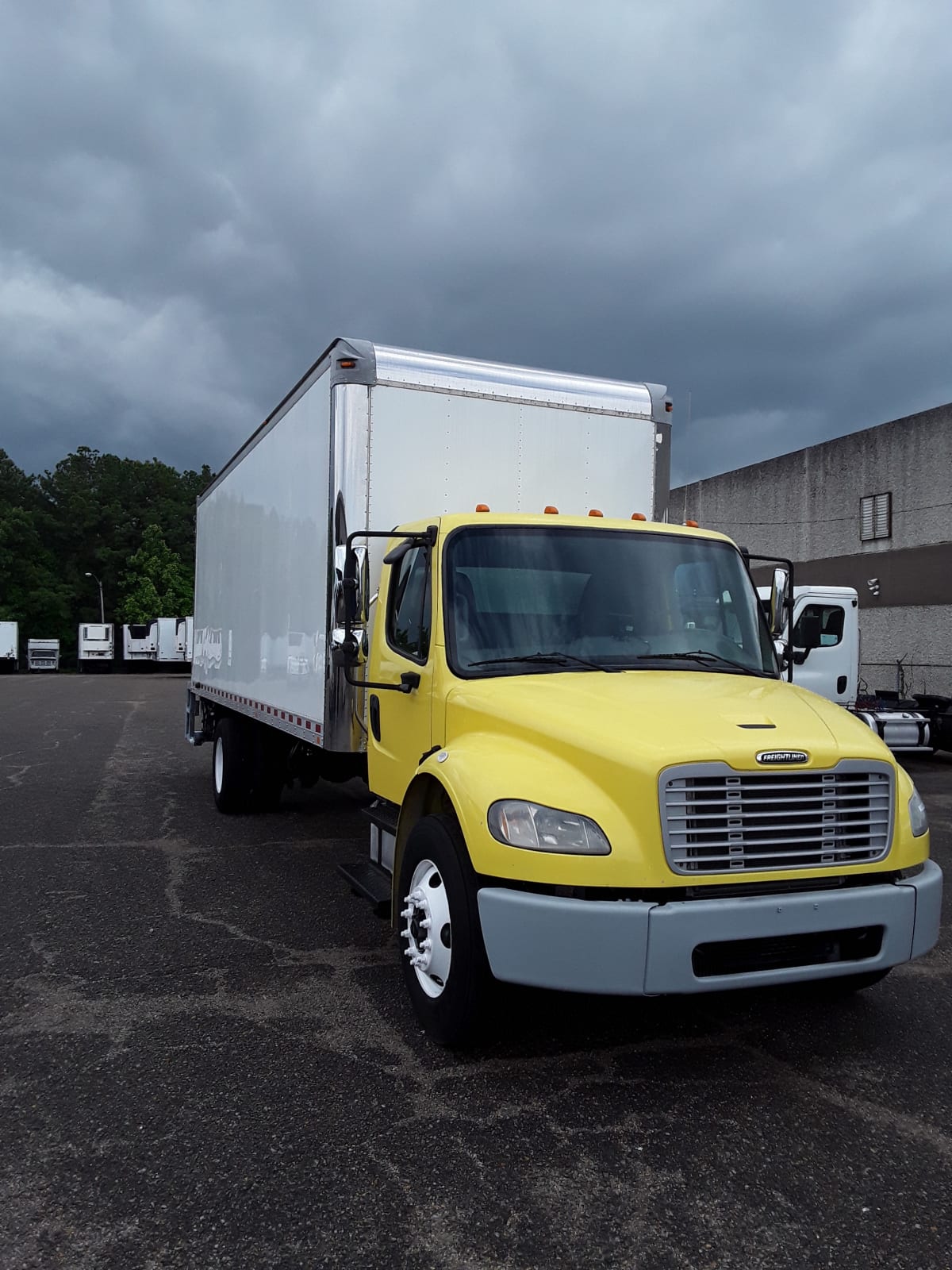 2016 Freightliner/Mercedes M2 106 648154