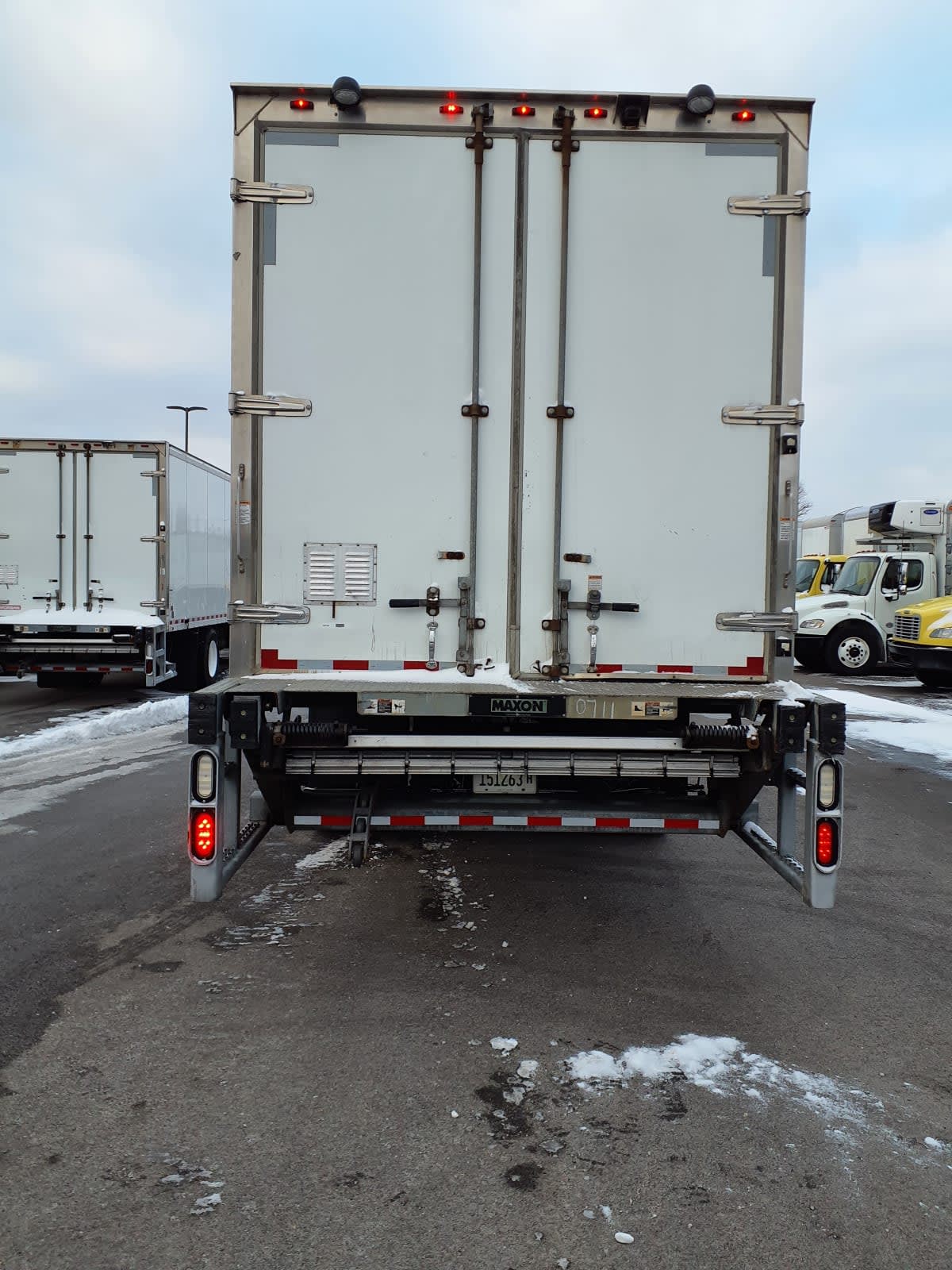 2016 Freightliner/Mercedes M2 106 648156