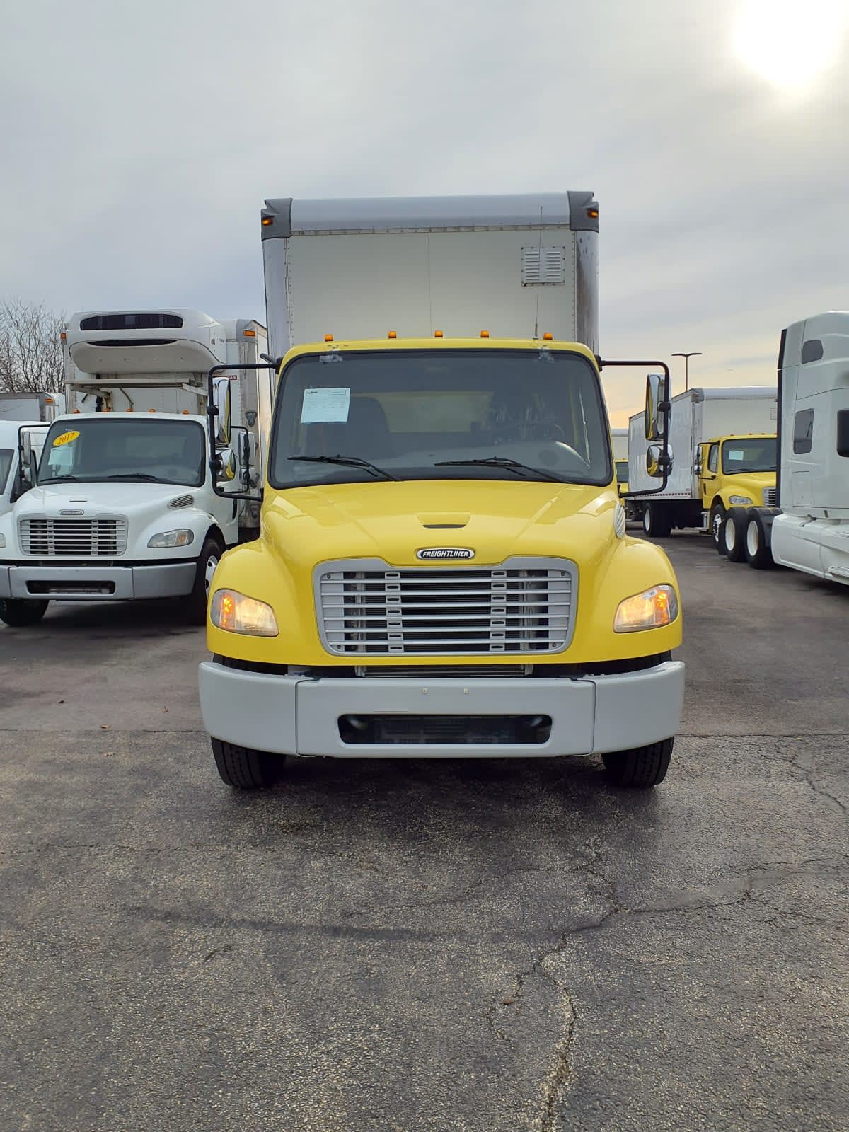 2016 Freightliner/Mercedes M2 106 648163
