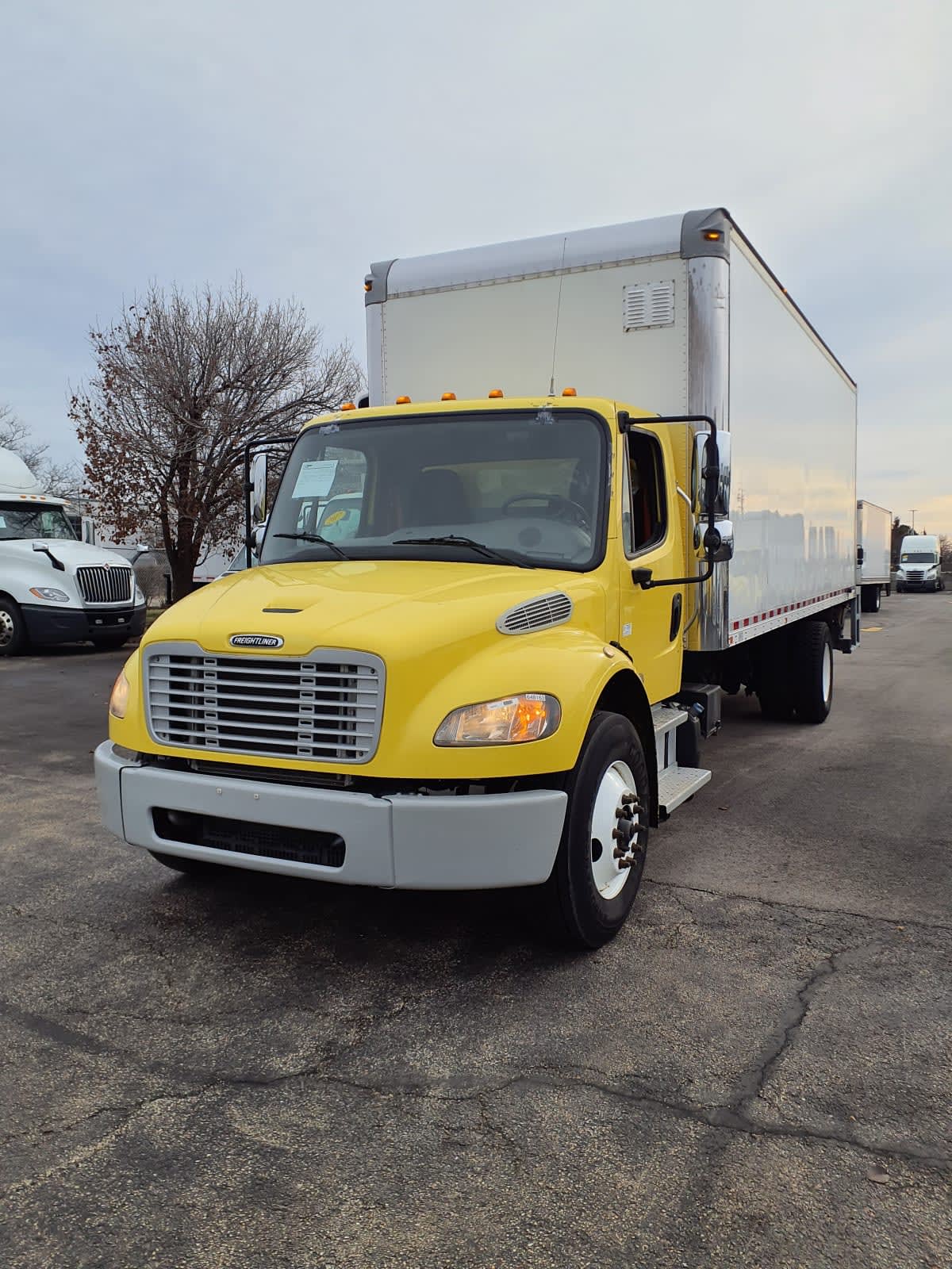 2016 Freightliner/Mercedes M2 106 648163